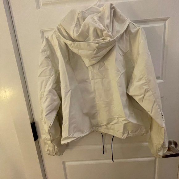 SOLD - not on Poshmark Pull & Bear White Zippered Jacket - Picture 2 of 3